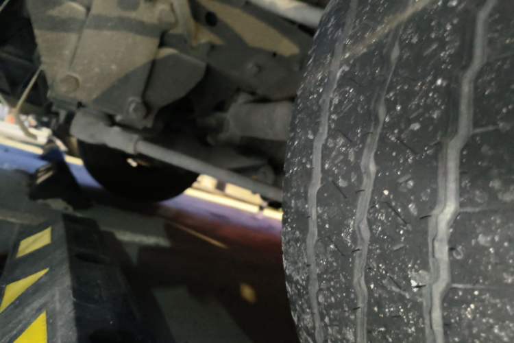 Used Iveco Power Daily 2013 2.8T-A32 All-Round Edition Chassis Front Left