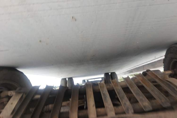 Used Iveco Power Daily 2013 2.5T-V39 Box Truck High Roof Chassis Front