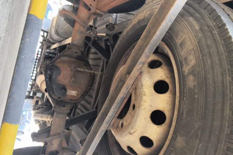 Used Iveco Power Daily 2013 2.5T-V39 Box Truck High Roof Chassis Rear