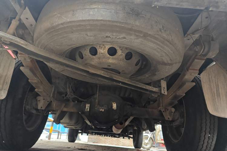 Used Iveco Power Daily 2013 2.8T-V36 Box Truck Chassis Rear