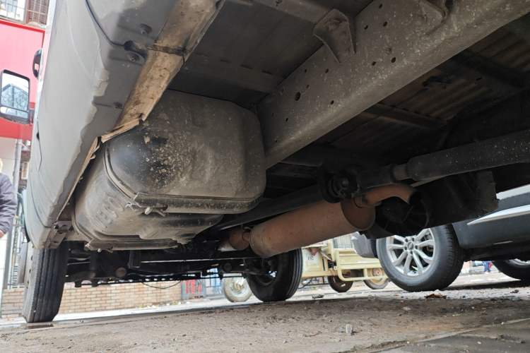 Used Iveco Power Daily 2013 2.8T-V36 Box Truck Chassis Rear Left