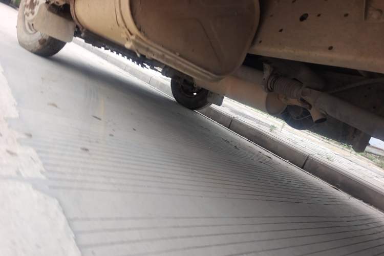 Used Iveco Power Daily 2013 2.5T-V39 Box Truck High Roof Chassis Rear Left