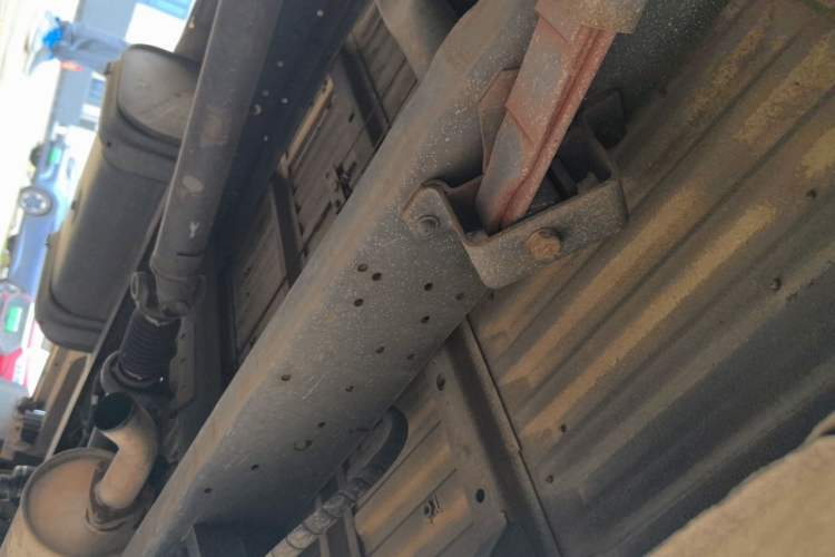 Used Iveco Power Daily 2013 2.5T-V39 Box Truck High Roof Chassis Rear Right