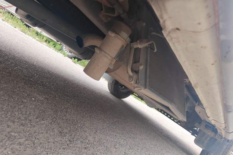 Used Iveco Power Daily 2013 2.8T-A32 Express Version Chassis Rear Right
