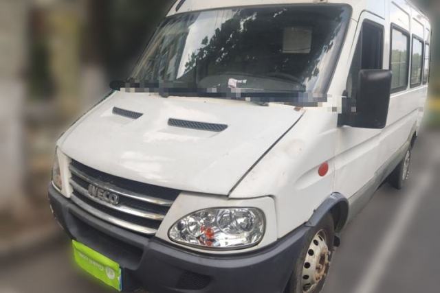 Used Iveco Power Daily 2013 2.5T-V39 Low-Roof Box Truck