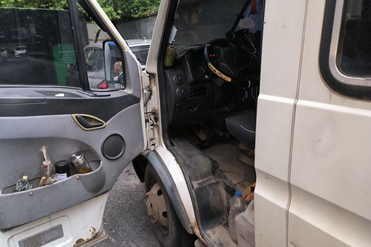 Used Iveco Power Daily 2013 2.8T-A32 All-Round Edition Driver Seat