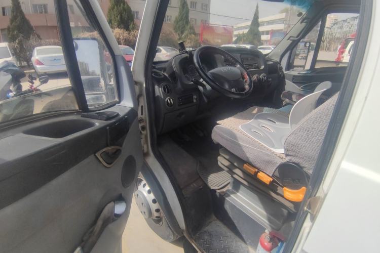 Used Iveco Power Daily 2013 3.0T-A37 Dual-Purpose Low-Roof F1C Van Driver Seat