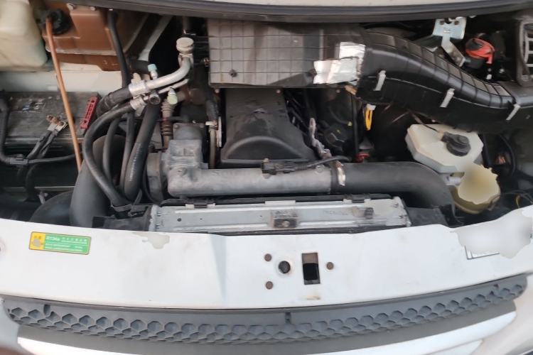 Used Iveco Power Daily 2013 2.8T-A36 Dual-Purpose Passenger and Cargo Vehicle Engine Bay