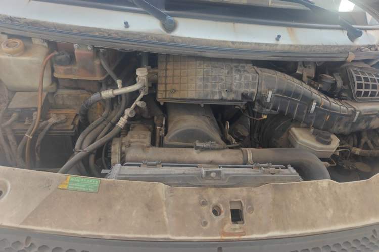 Used Iveco Power Daily 2013 2.5T-A37 Dual-Purpose High-Roof Van Engine Bay