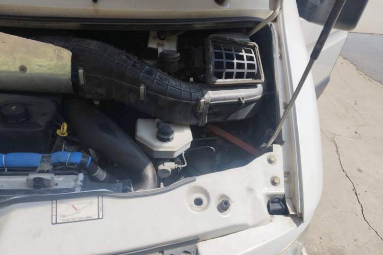 Used Iveco Power Daily 2013 3.0T-A37 Dual-Purpose Low-Roof F1C Van Engine Bay Left