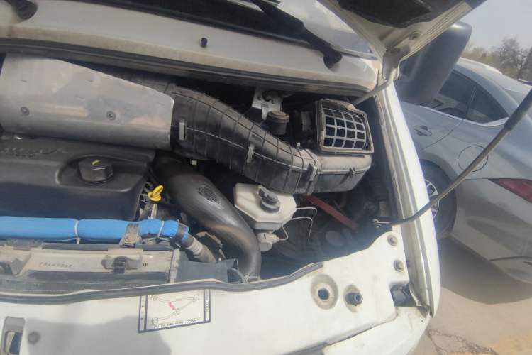 Used Iveco Power Daily 2013 3.0T-A37 Dual-Purpose Low-Roof F1C Van Engine Bay Left