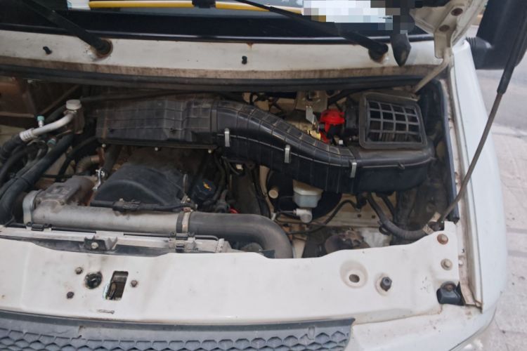 Used Iveco Power Daily 2013 2.5T-V39 Box Truck High Roof Engine Bay Left