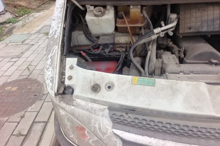 Used Iveco Power Daily 2013 2.5T-V39 Box Truck High Roof Engine Bay Right