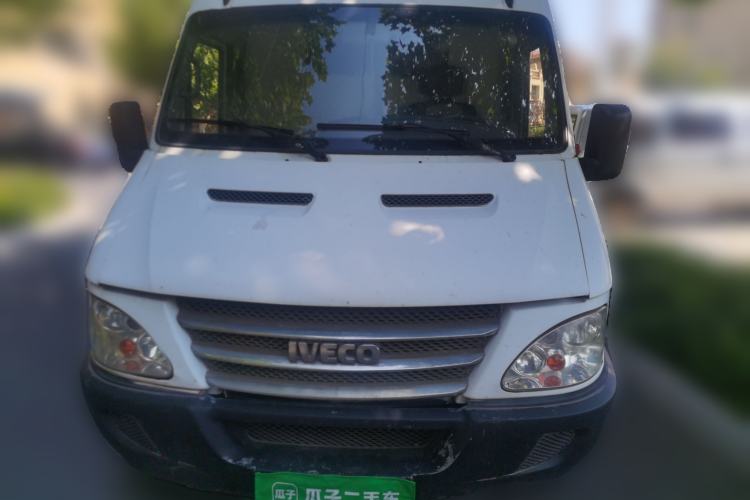 Used Iveco Power Daily  Front