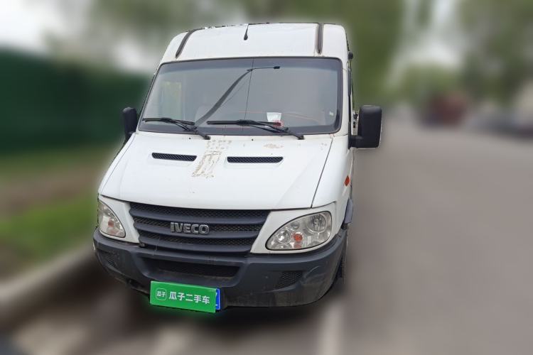 Used Iveco Power Daily 2013 3.0T-V42 Box Truck F1C Front