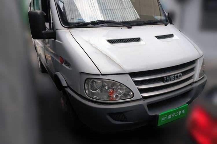 Used Iveco Power Daily 2013 2.8T-A32 All-Round Edition Front Right 45 Deg