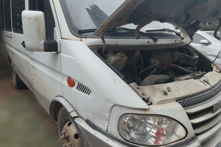 Used Iveco Power Daily 2013 2.8T-A32 Express Version Front Right 45 Deg