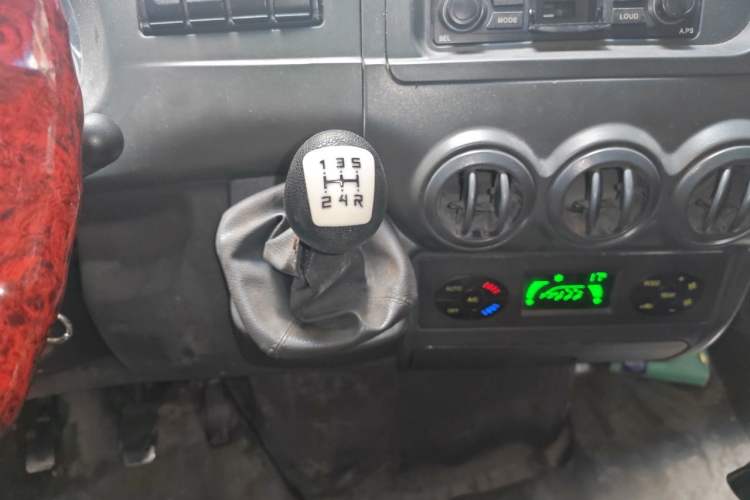 Used Iveco Power Daily  Gear Lever