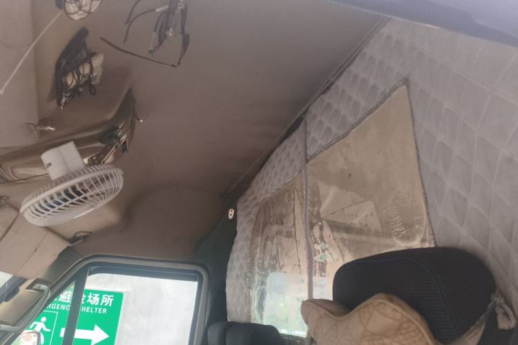 Used Iveco Power Daily 2013 2.8T-A32 All-Round Edition Headliner