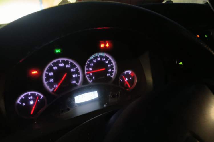 Used Iveco Power Daily 2013 2.8T-A32 All-Round Edition Instrument Cluster
