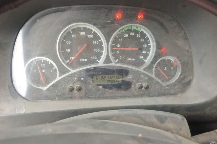Used Iveco Power Daily 2013 2.5T-V39 Box Truck High Roof Instrument Cluster