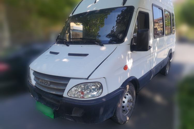 Ojetý Iveco Power Daily Iveco Bodi 2.5T, manual transmission, gasoline, 6 seats Guazi used car, China used car export, Used car for sale, Used  cars, Cheapest cars for sale