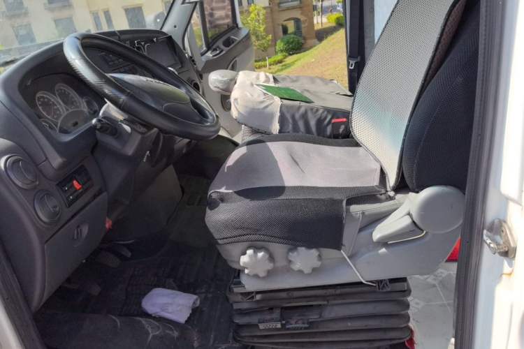 Used Iveco Power Daily  Left Front Seat