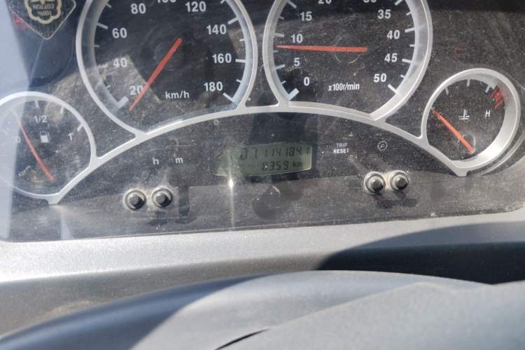 Used Iveco Power Daily 2013 3.0T-A37 Dual-Purpose Low-Roof F1C Van Odometer Close Up