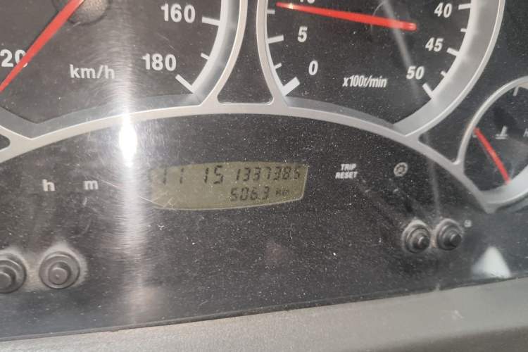 Used Iveco Power Daily 2013 2.8T-A32 All-Round Edition Odometer Close Up