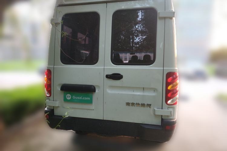 Used Iveco Power Daily 2013 2.8T-A36 Dual-Purpose Passenger and Cargo Vehicle Rear