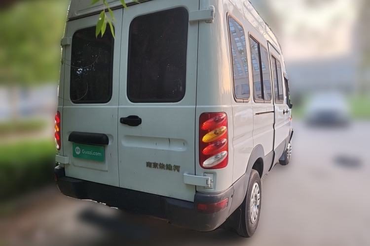 Used Iveco Power Daily 2013 2.8T-A36 Dual-Purpose Passenger and Cargo Vehicle Rear Right 45 Deg