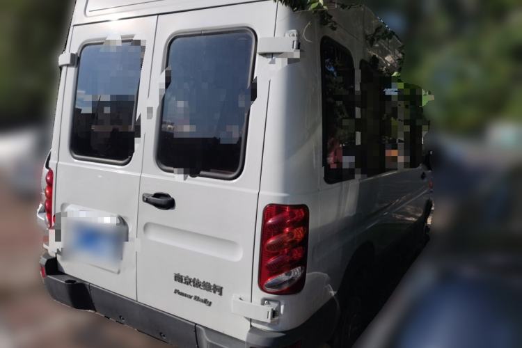 Used Iveco Power Daily 2013 2.5T-A37 Dual-Purpose High-Roof Van Rear Right 45 Deg
