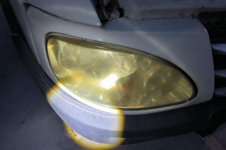Used Iveco Power Daily 2013 2.8T-A32 All-Round Edition Right Front Headlight