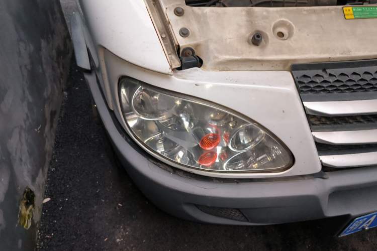 Used Iveco Power Daily 2013 2.8T-A32 All-Round Edition Right Front Headlight