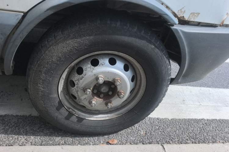 Used Iveco Power Daily  Right Front Wheel Hub