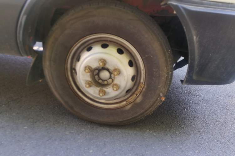 Used Iveco Power Daily  Right Front Wheel Hub