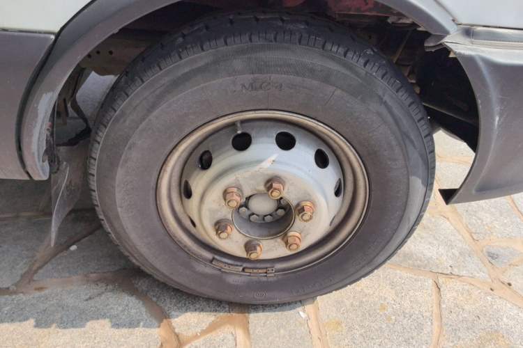 Used Iveco Power Daily  Right Front Wheel Hub