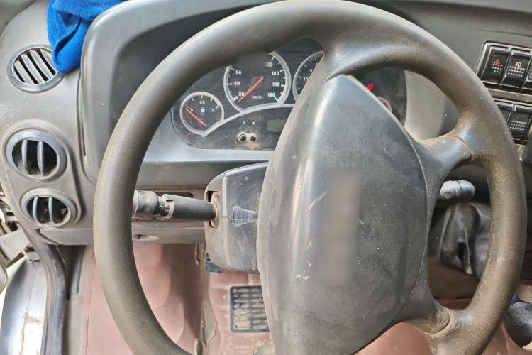 Used Iveco Power Daily 2013 2.5T-A37 Dual-Purpose High-Roof Van Steering Wheel