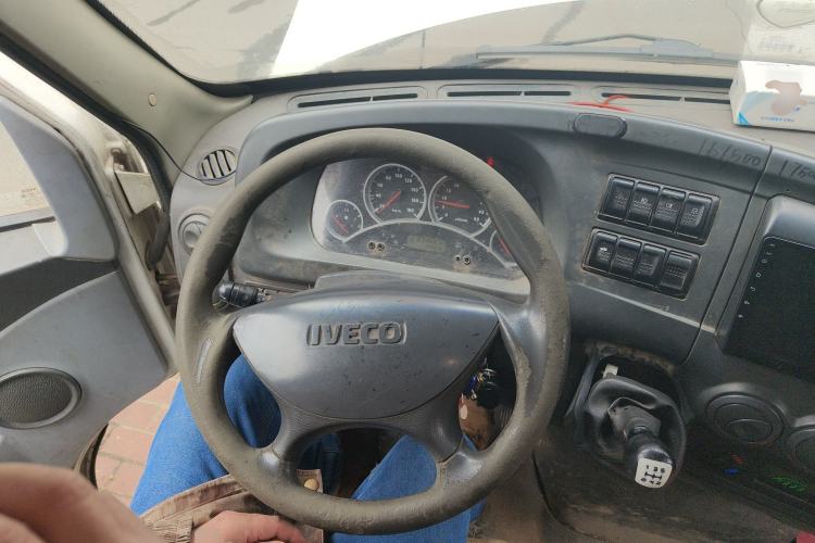 Used Iveco Power Daily 2013 2.8T-A32 Express Version Steering Wheel