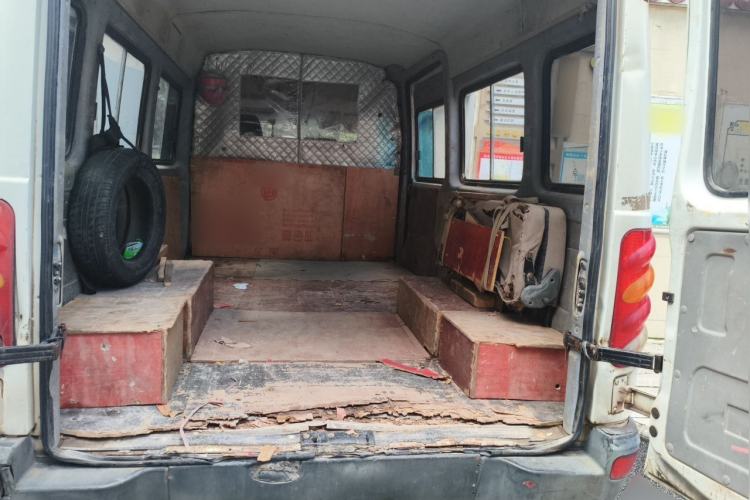 Used Iveco Power Daily 2013 2.8T-A32 All-Round Edition Trunk