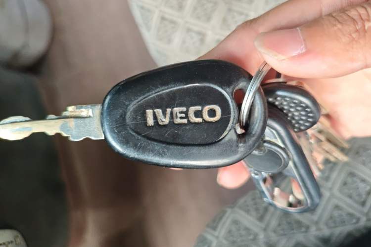 Used Iveco Power Daily 2013 2.5T-A37 Dual-Purpose High-Roof Van Vehicle Key