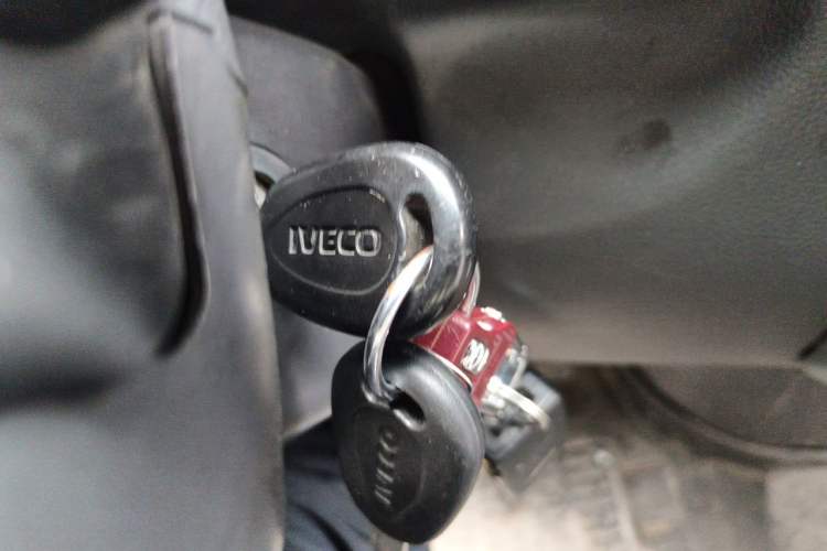 Used Iveco Power Daily 2013 3.0T-V42 Box Truck F1C Vehicle Key