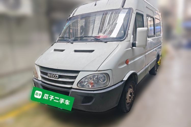 Used Iveco Power Daily 2013 2.5T manual diesel 5-seater Guazi used car, China used car export, Used car for sale, Used cars, Cheapest cars for sale