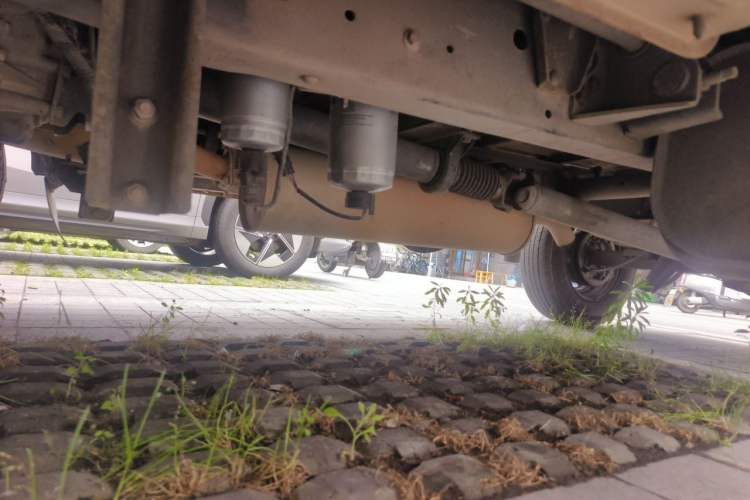 Used Iveco Power Daily 2013 2.8T-V36 Box Truck Chassis Front Left