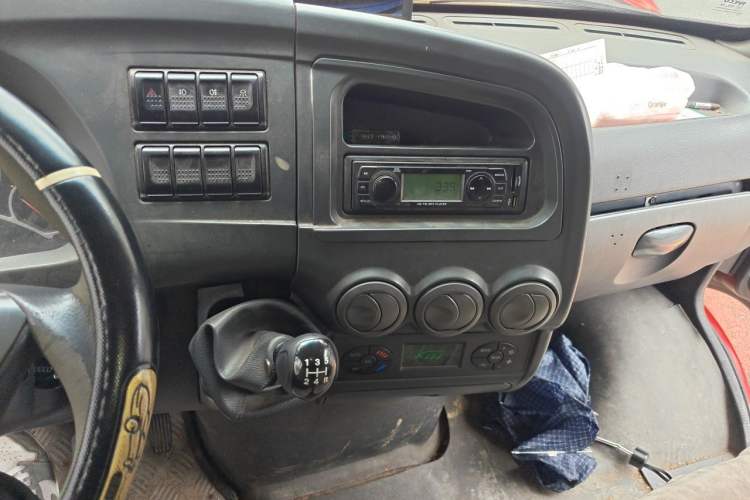 Used Iveco Power Daily  Audio And AC Panel