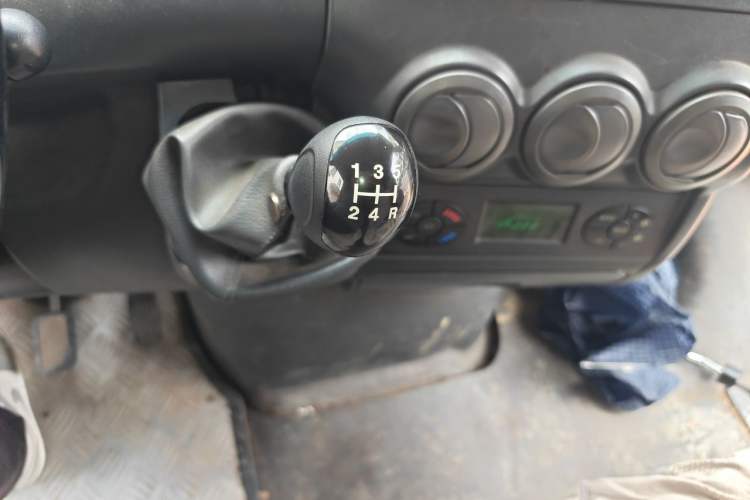 Used Iveco Power Daily  Gear Lever