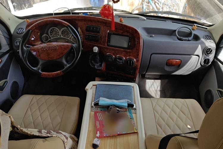 Used Iveco Power Daily  Center Console