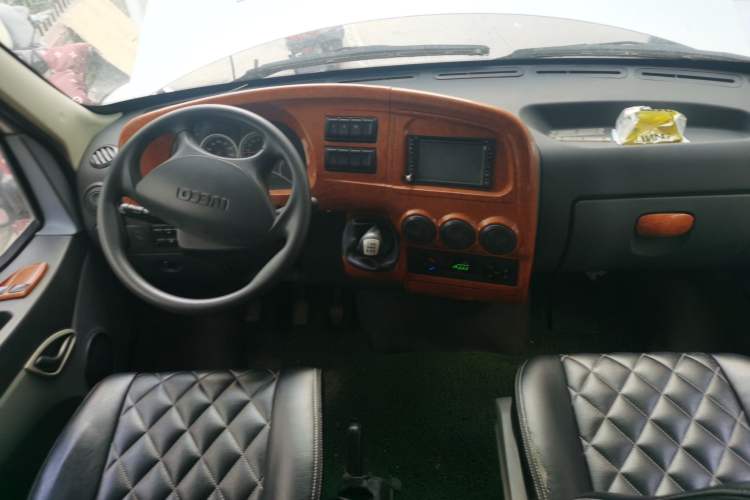 Used Iveco Power Daily  Center Console