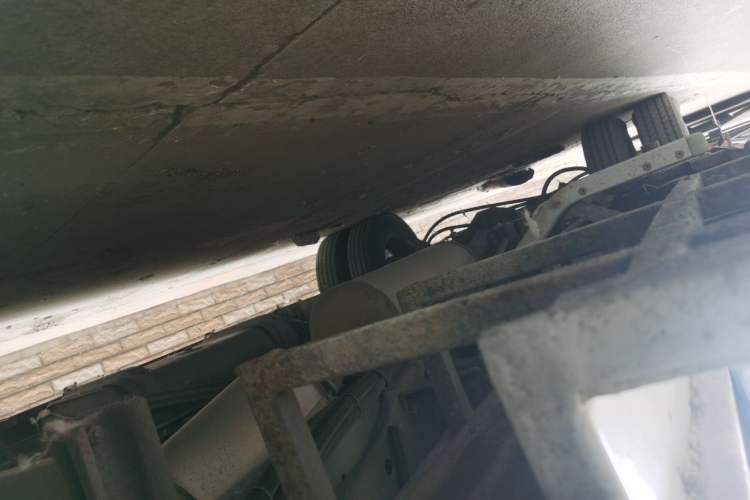 Used Iveco Power Daily  Chassis Front Right