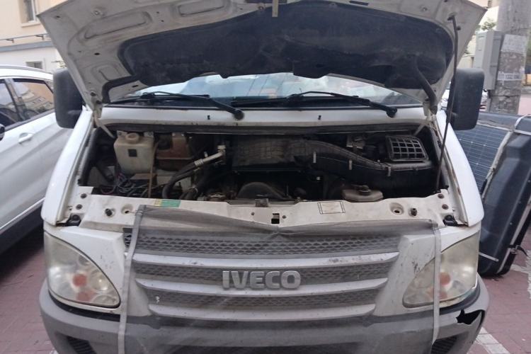 Used Iveco Power Daily  Engine Bay